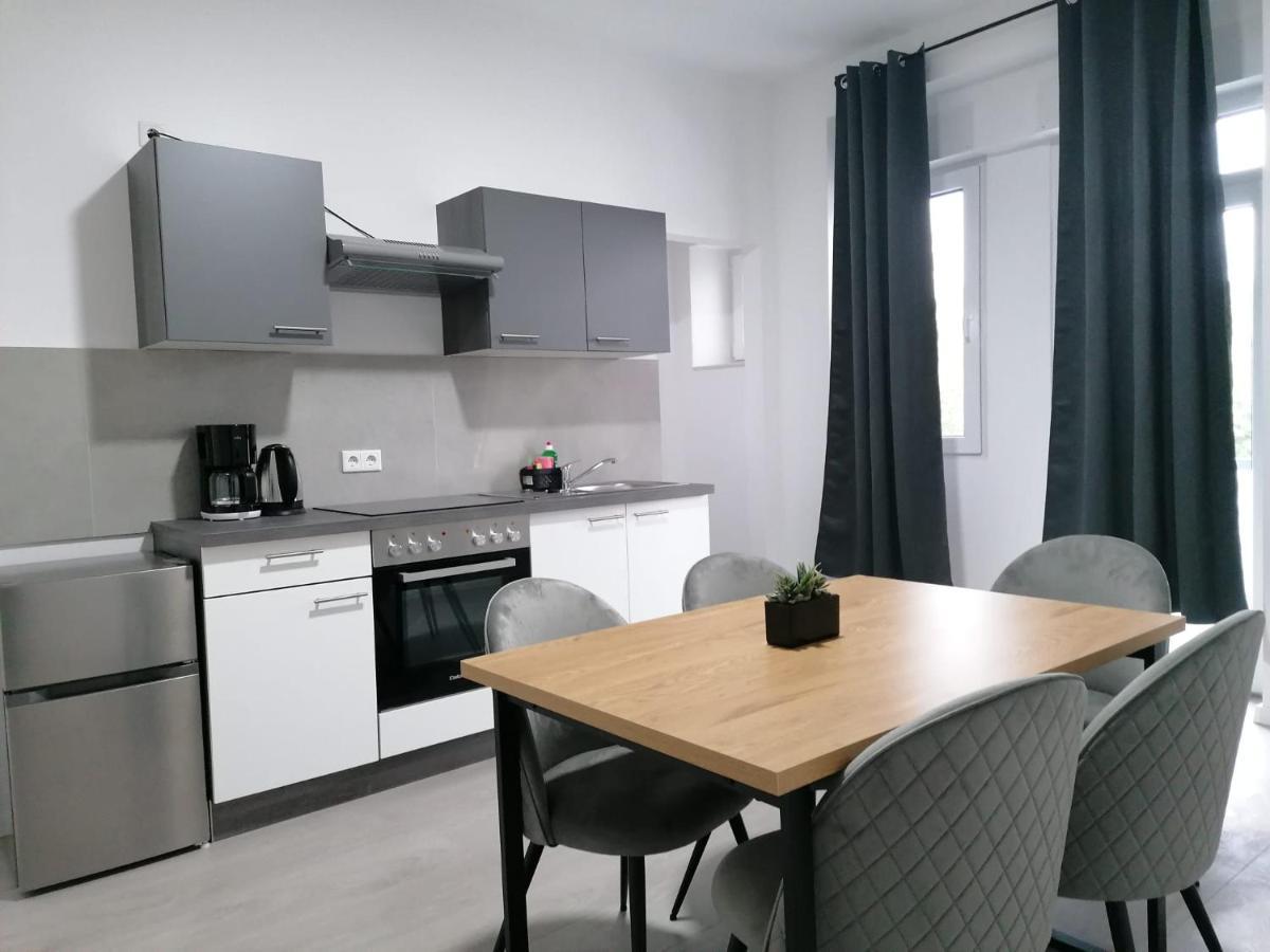 הרנה Estrella24 Living Rooms Tokio מראה חיצוני תמונה