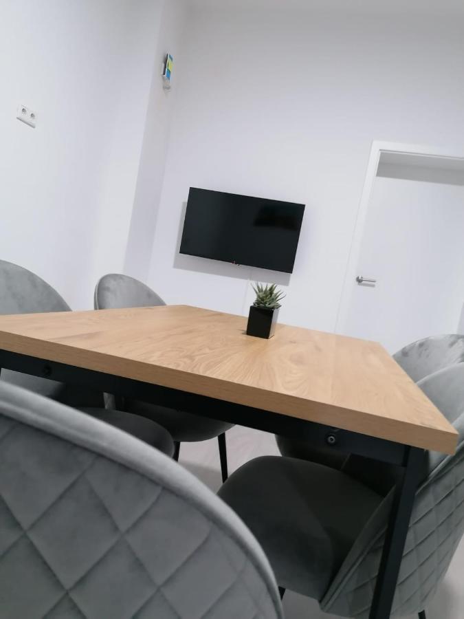 הרנה Estrella24 Living Rooms Tokio מראה חיצוני תמונה